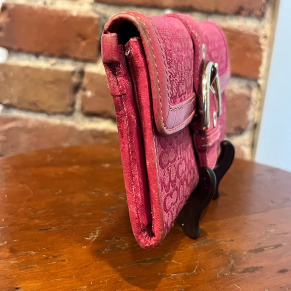 Coach Soho Buckle Signature Wallet Clutch Y2K Barbie Pink Jacquard Leather Flap - Picture 5 of 16